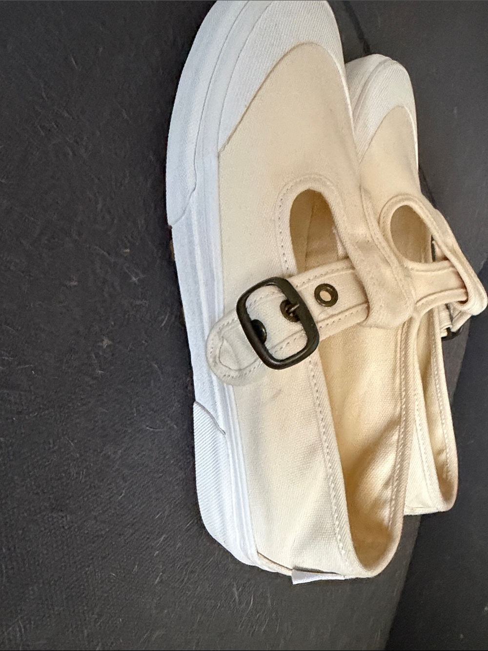 Brand New Vans Cream Canvas Mary Jane Platform Sneakers - Picture 2 of 5